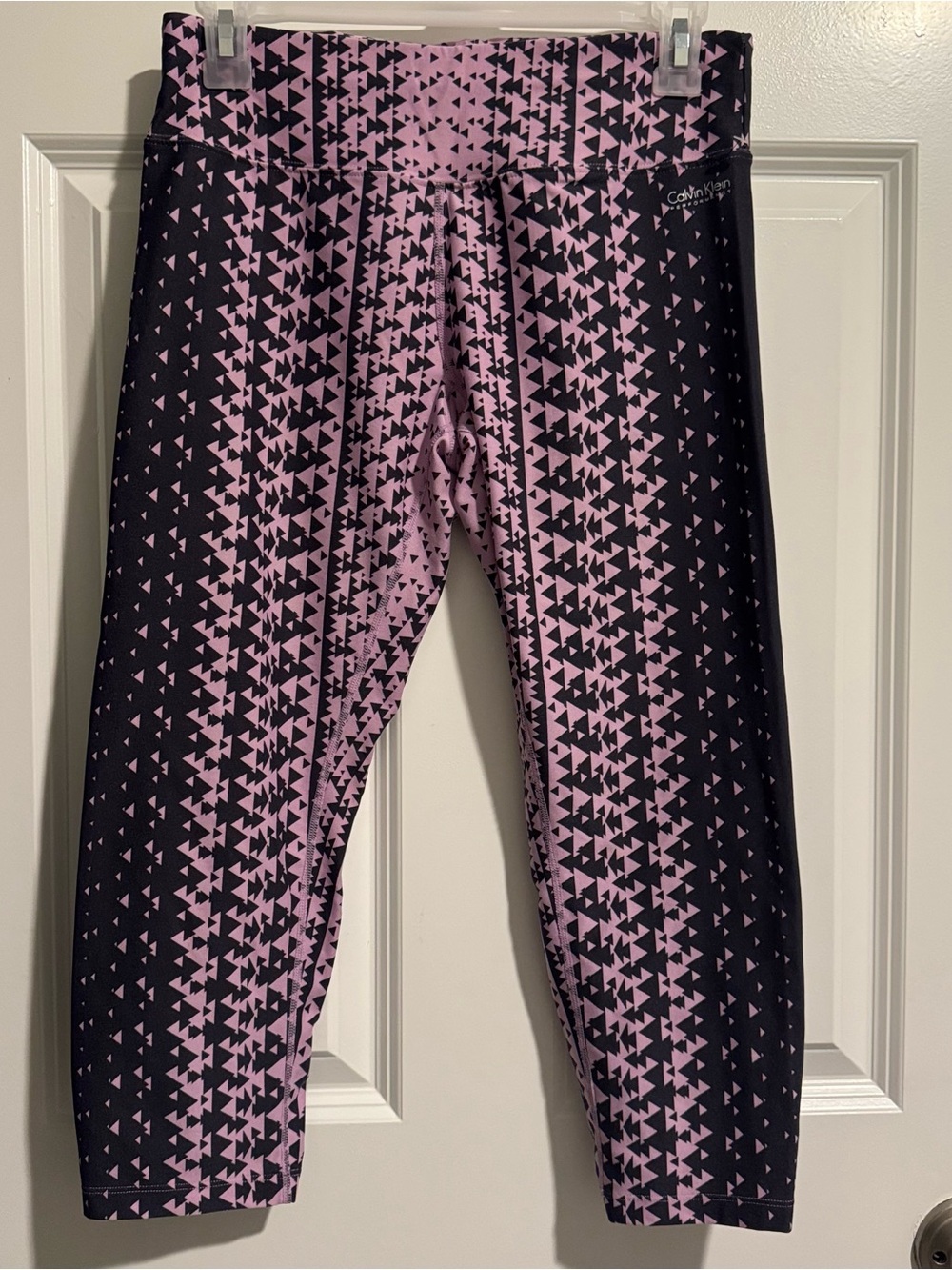 Calvin Klein Pink & Black Geometric Womens Capri Leggings